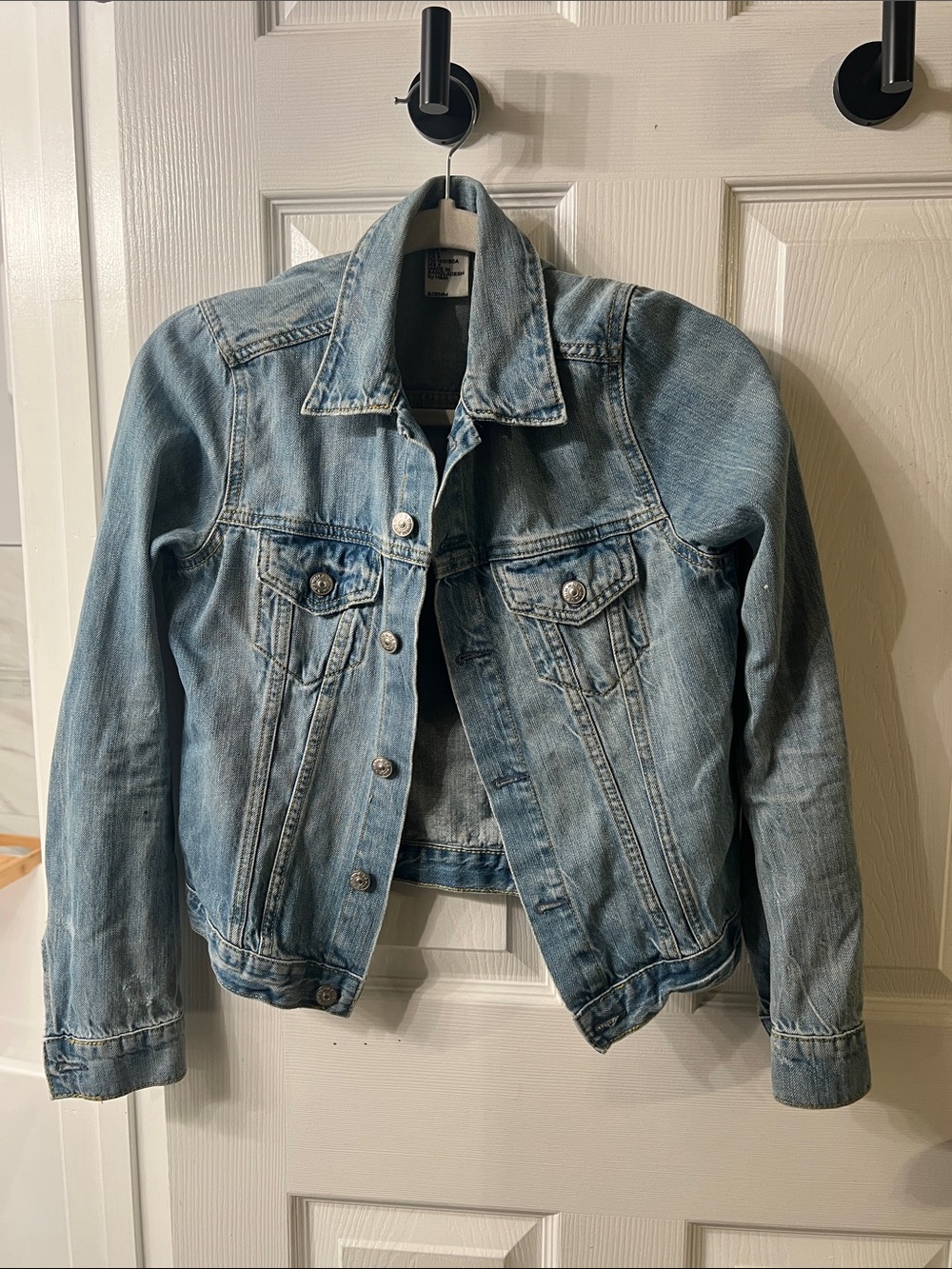H&M Denim Jacket Womens 4 Light Wash Distressed Faded 100% Cotton Trucker